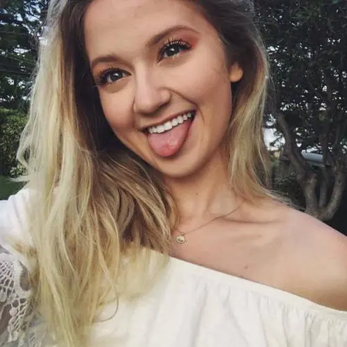 lippenvoll image 0