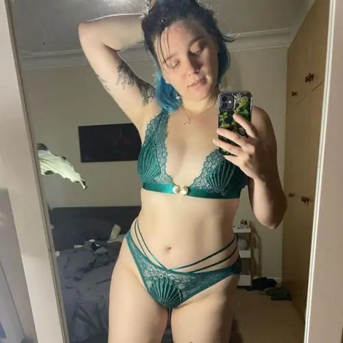 dessousex1 image 0