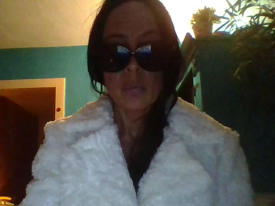 sofia-milf image 0