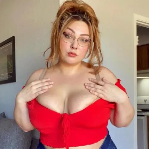 curvyina image 0