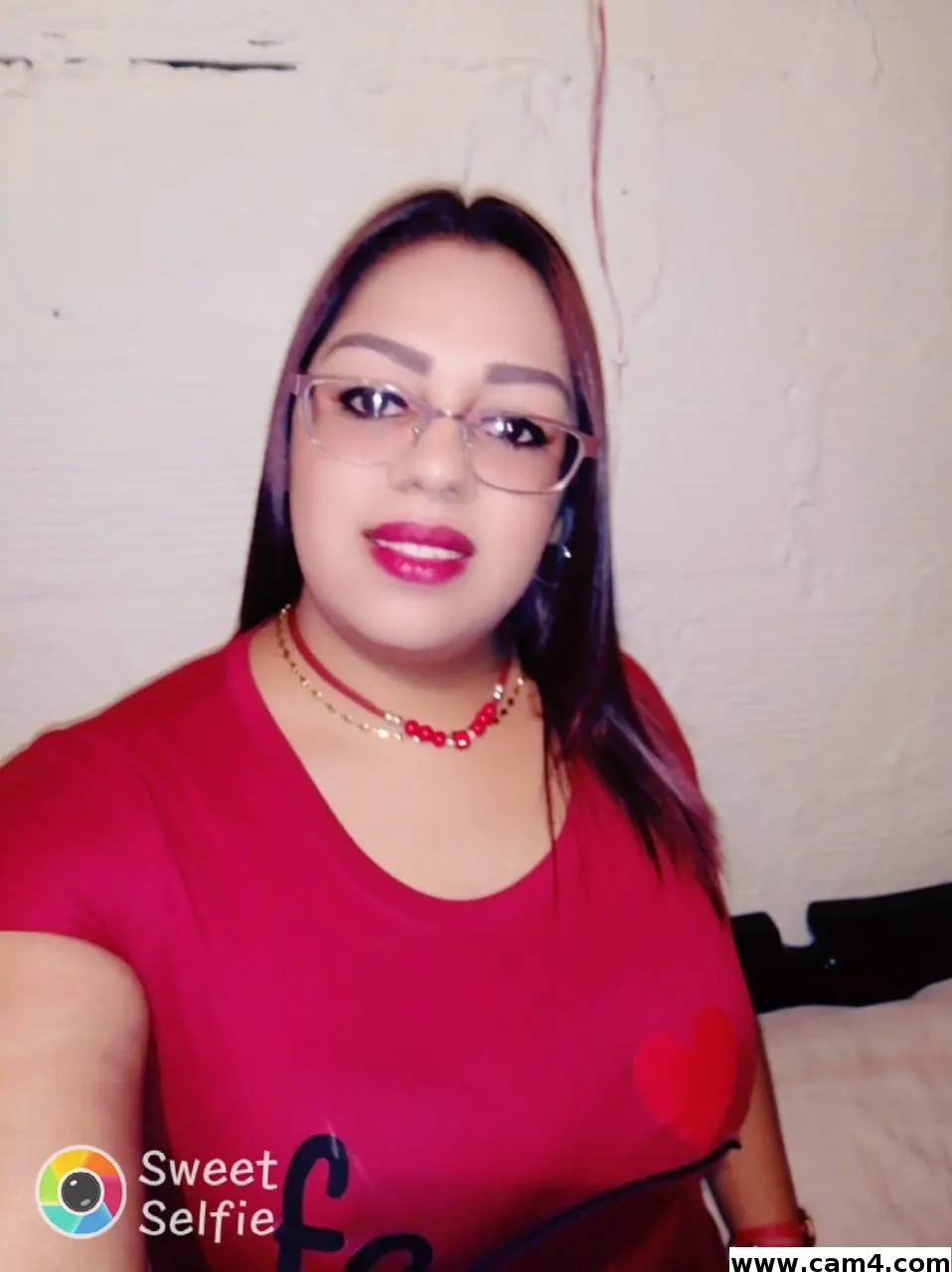 Nicolle_U image 0