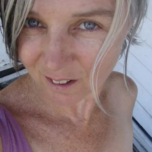 emma1210 image 0