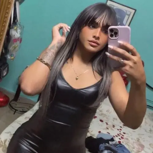 latexanzughot image 0