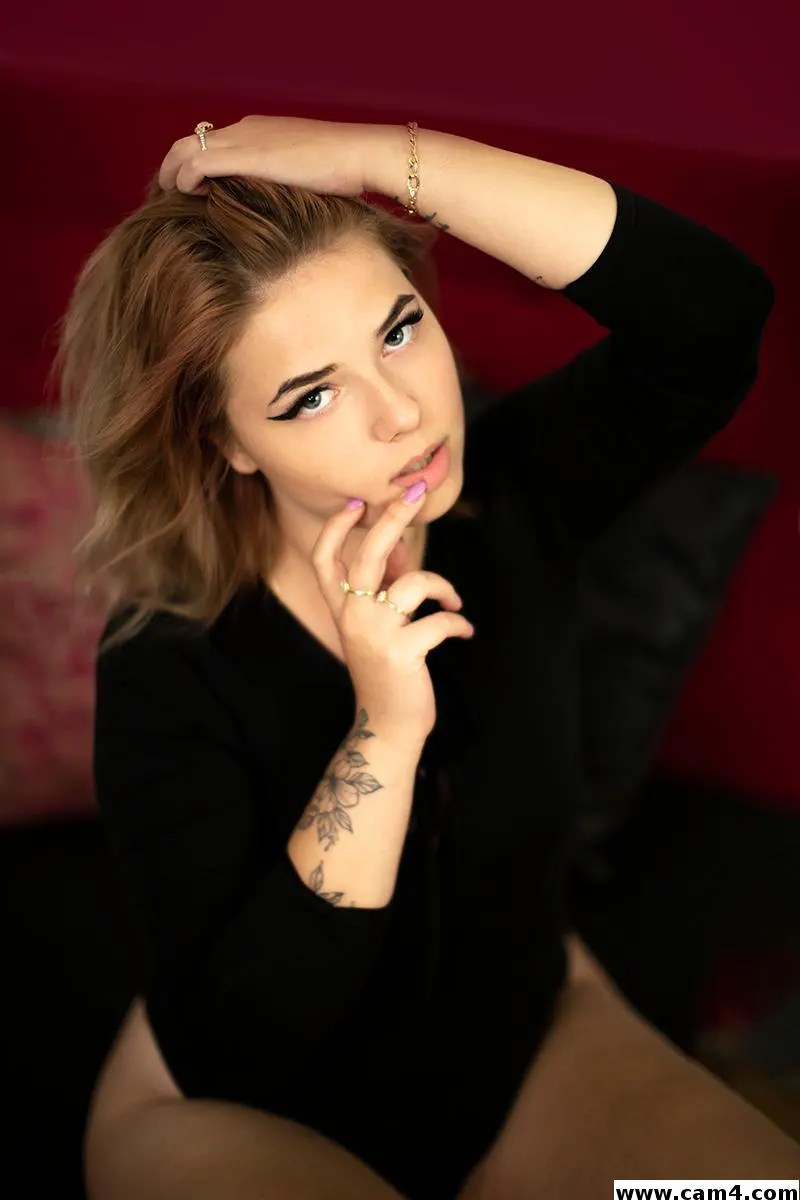 JosieNice image 0