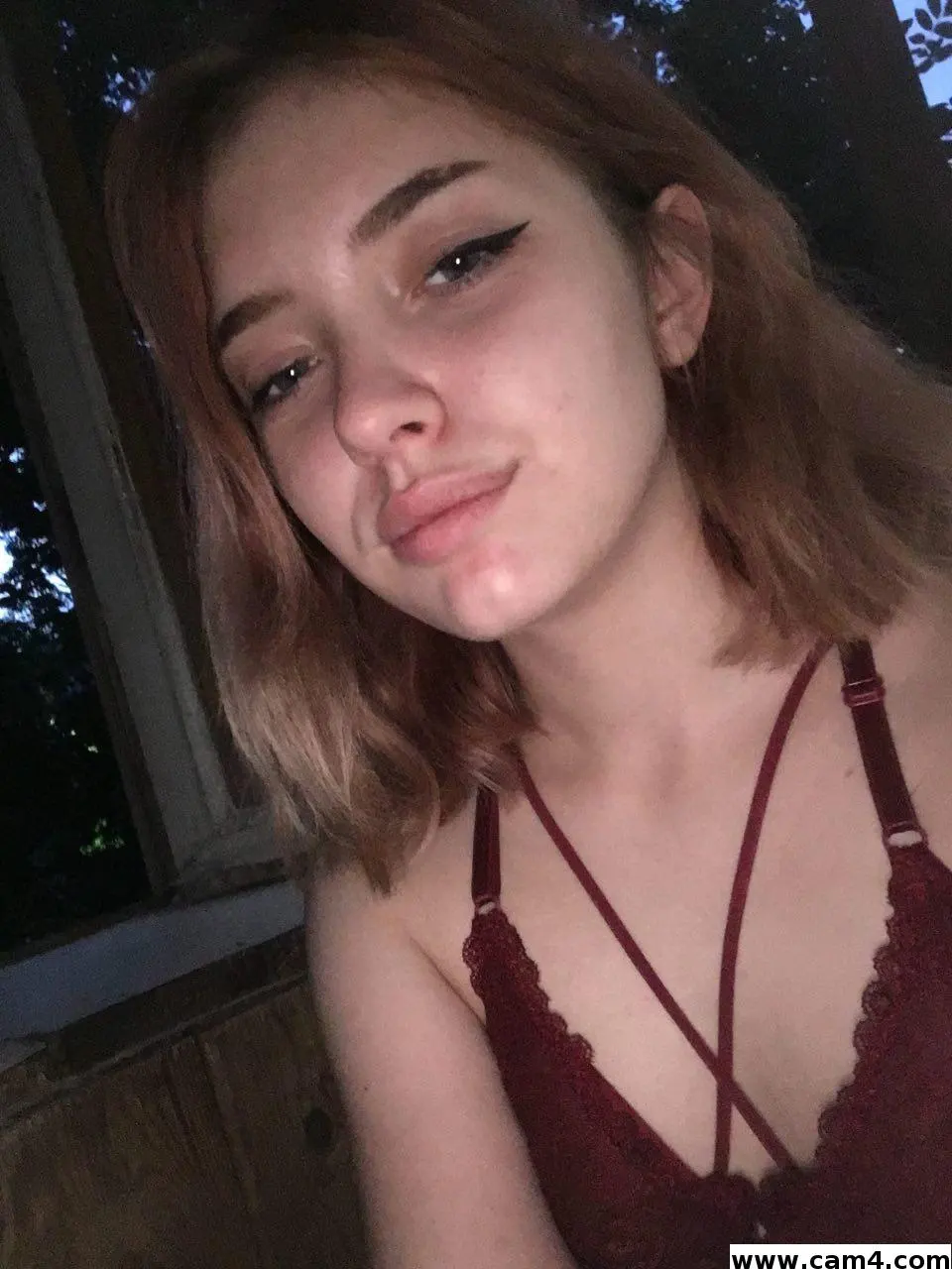 lili_YR_bb image 0