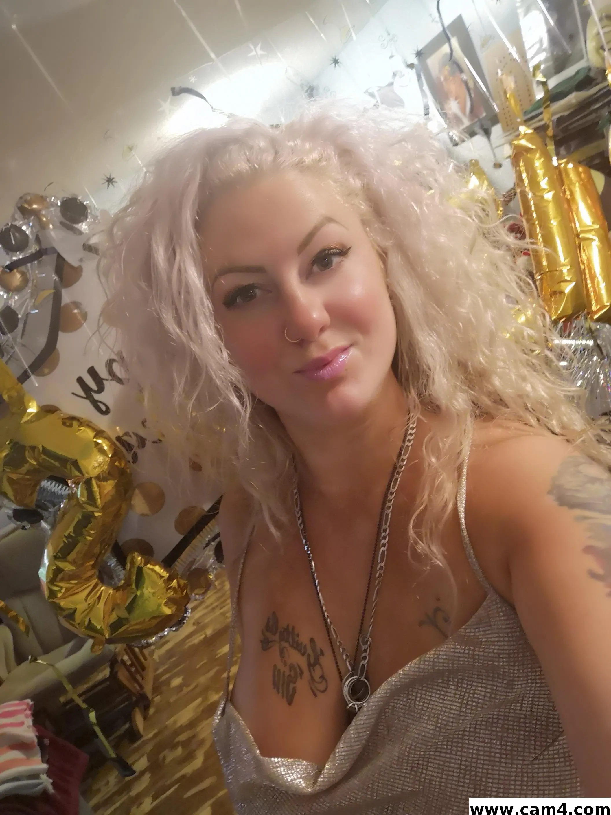 Janrubygirl image 0