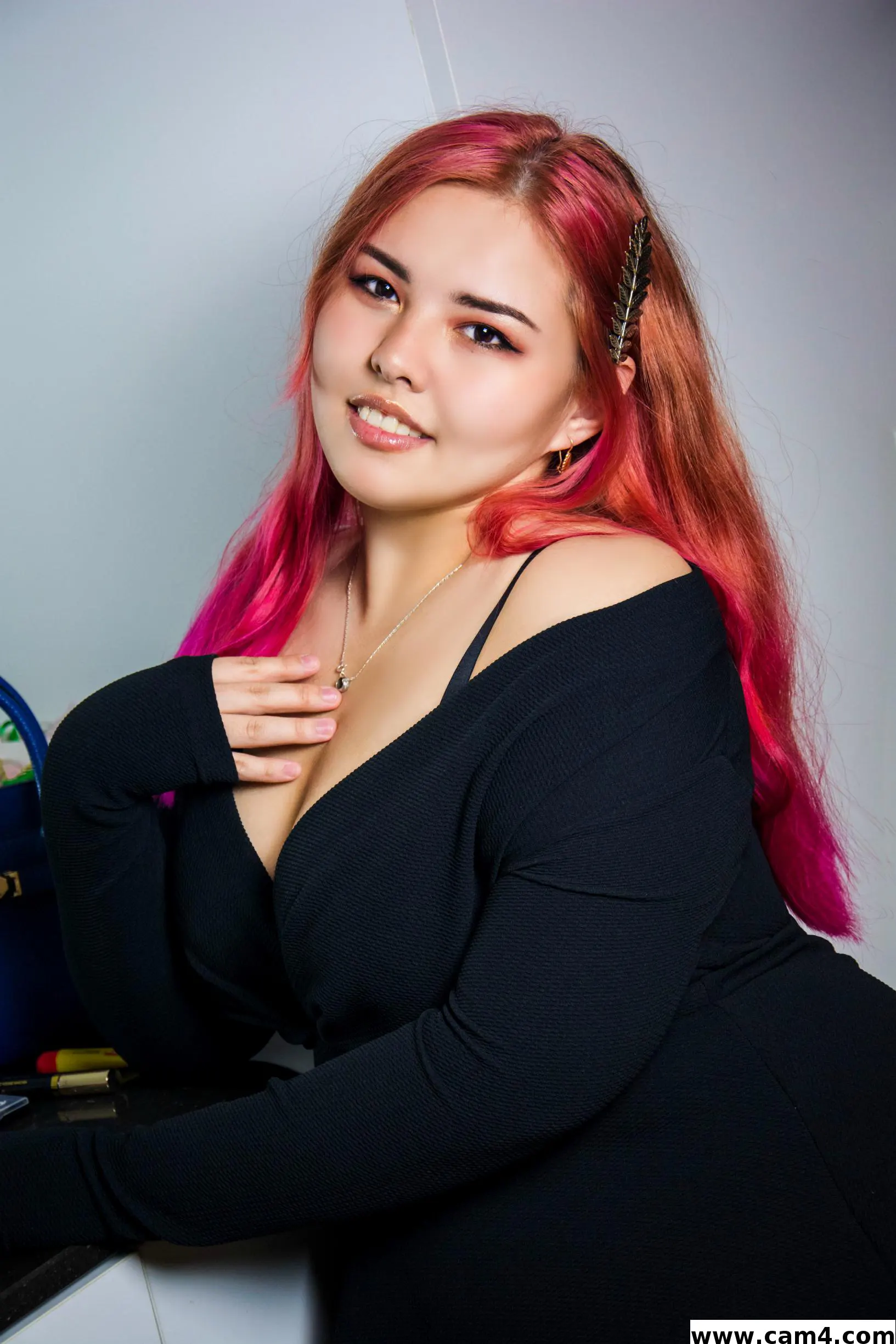 LuongFull image 0