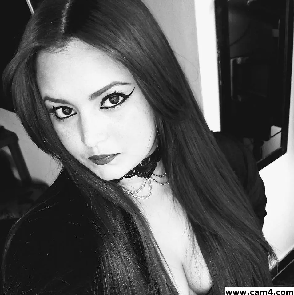 lilith_dark image 0