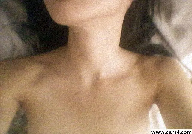 petitgirl_ image 0