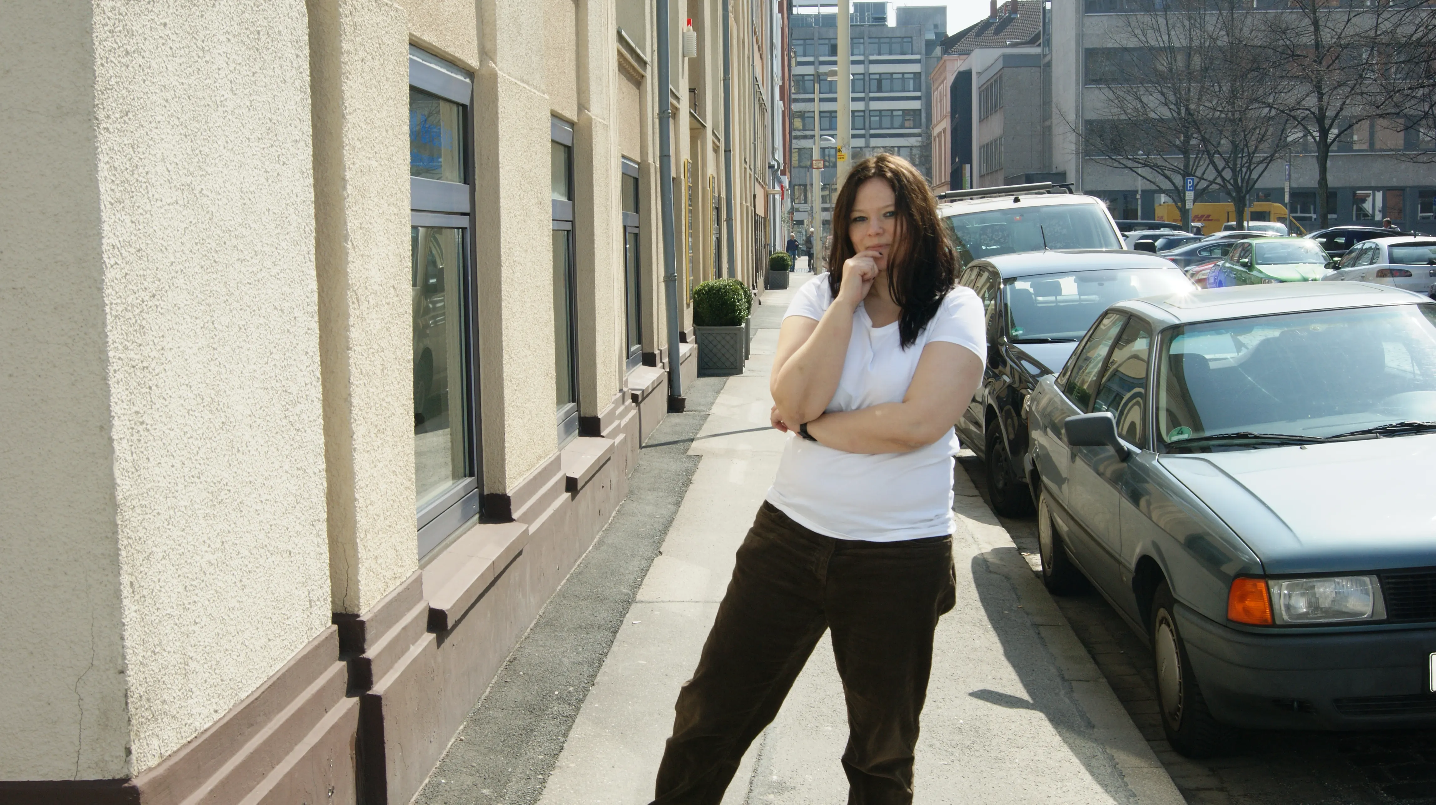 Leonie image 0