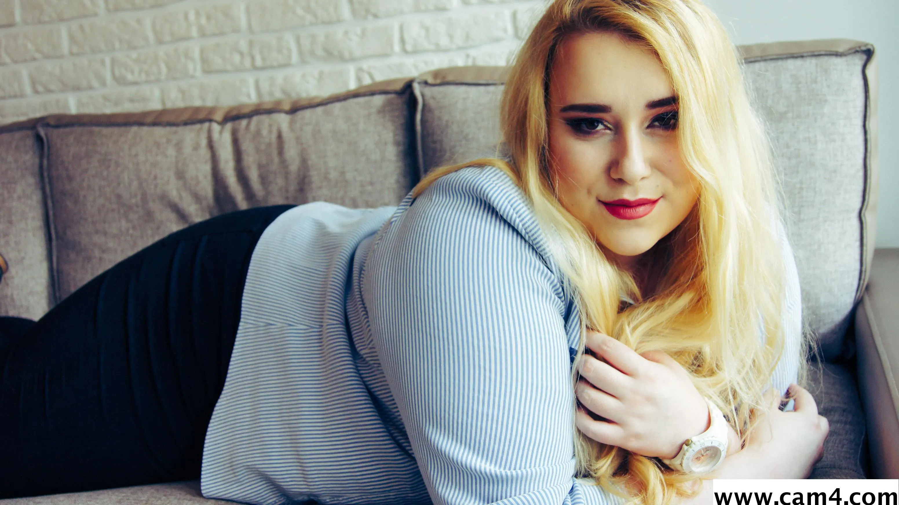HAILEY4uu image 0