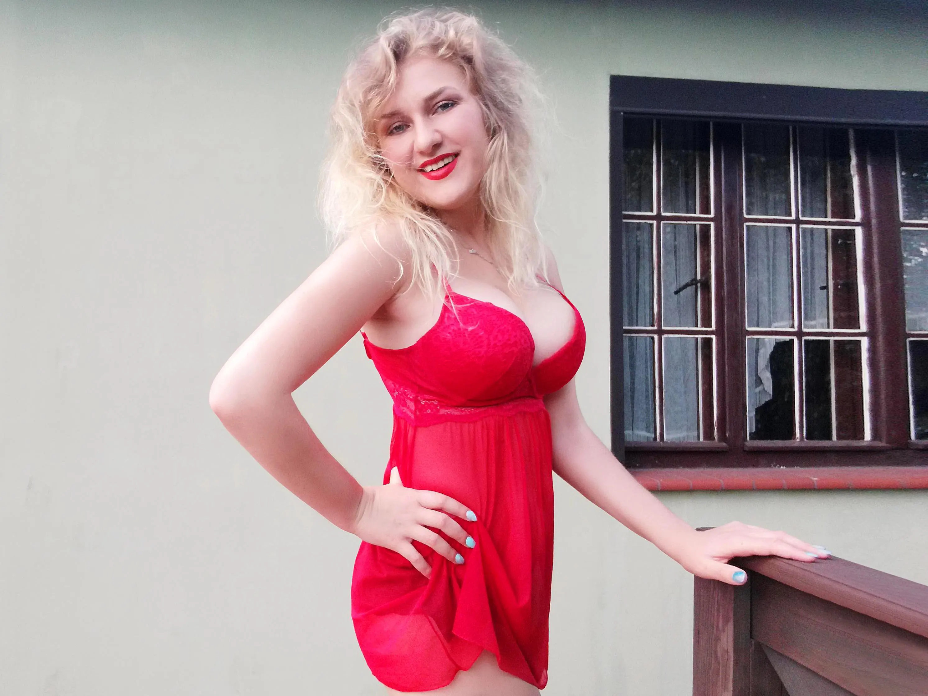 RuthildeFox image 0