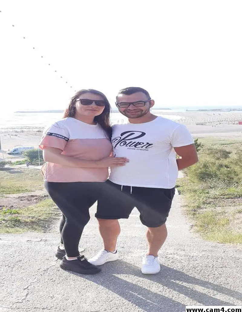 CoupleBandC image 0