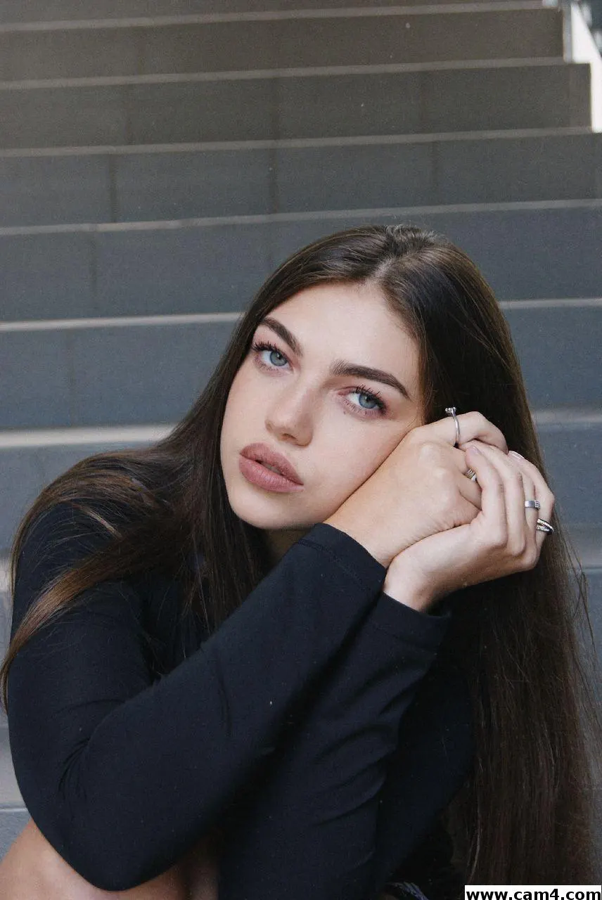 EllieX image 0