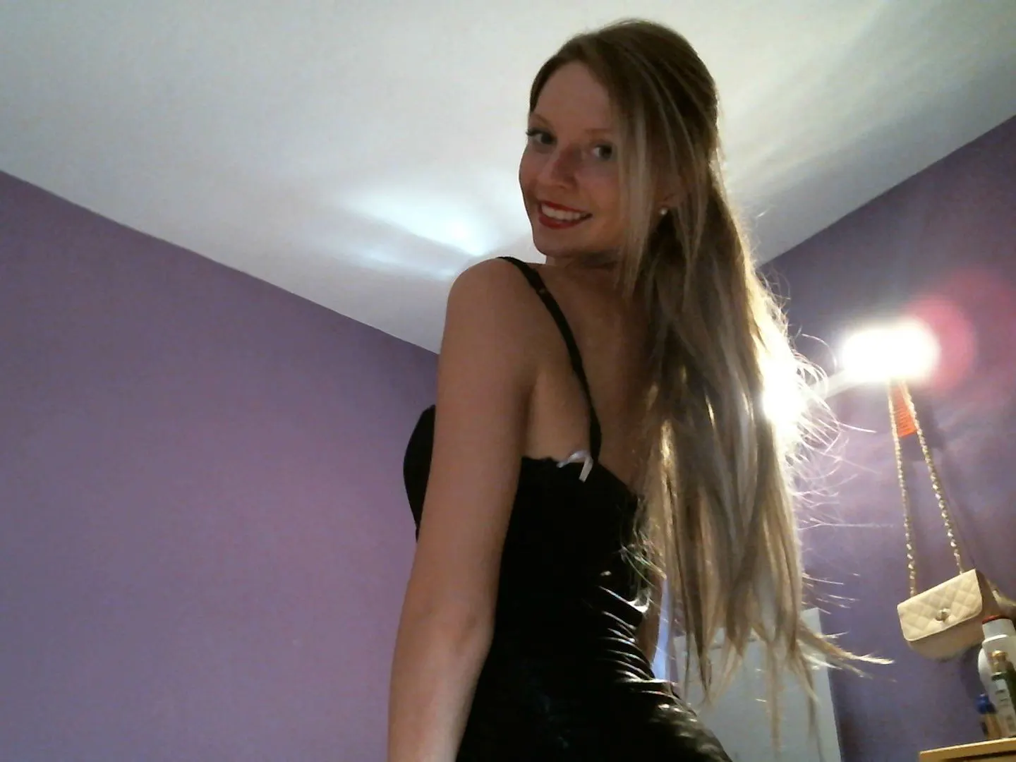 nina image 0